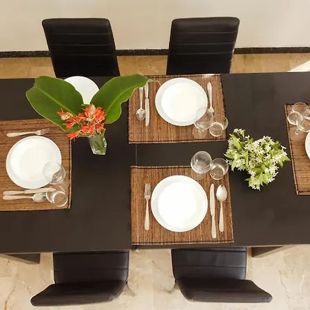 La Vie En Rose Flat Apartment