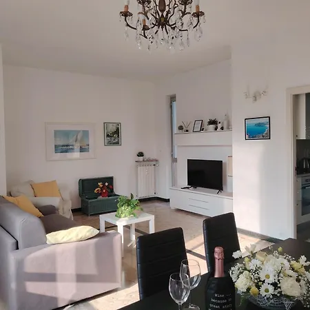 La Vie En Rose Flat Apartment Sestri Levante